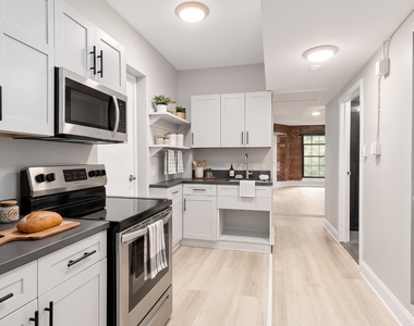 2172 Amsterdam Avenue - Photo Thumbnail 4