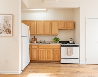 18 West 108th Street - Photo Thumbnail 2