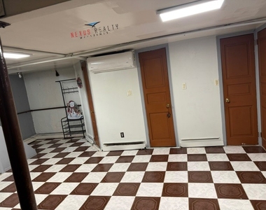 86-56 235th Court - Photo Thumbnail 8