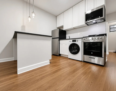 162 East 33rd Street - Photo Thumbnail 2