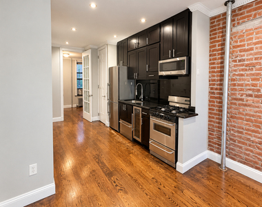 436 West 52nd Street - Photo Thumbnail 2