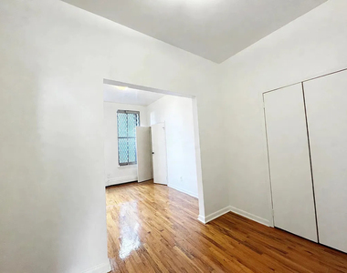 663 Classon Avenue - Photo Thumbnail 3