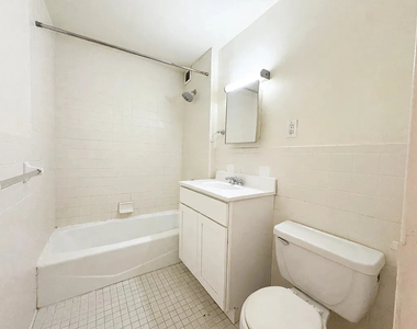 663 Classon Avenue - Photo Thumbnail 4
