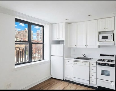 238 East 36th Street - Photo Thumbnail 1