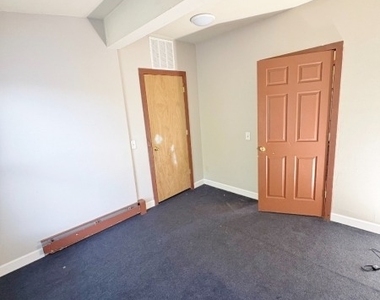 33 Cedar Alley - Photo Thumbnail 12