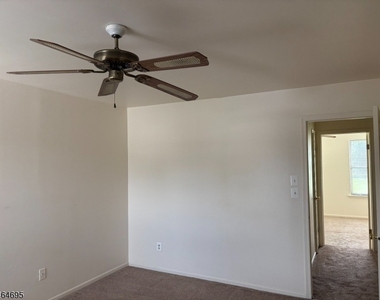 151 Locust Ct - Photo Thumbnail 12