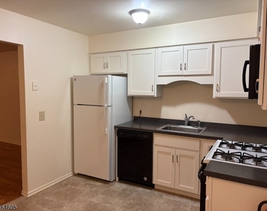 151 Locust Ct - Photo Thumbnail 14