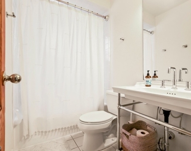 464 Academy St - Photo Thumbnail 20