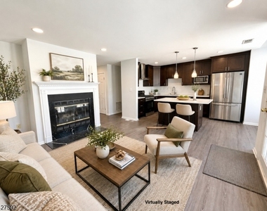 111 Columbus Dr - Photo Thumbnail 5