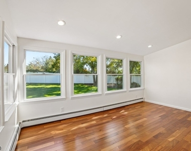 24 Speir Dr - Photo Thumbnail 13
