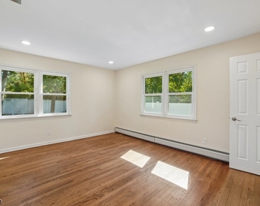 24 Speir Dr - Photo Thumbnail 19