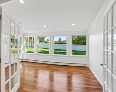 24 Speir Dr - Photo Thumbnail 12