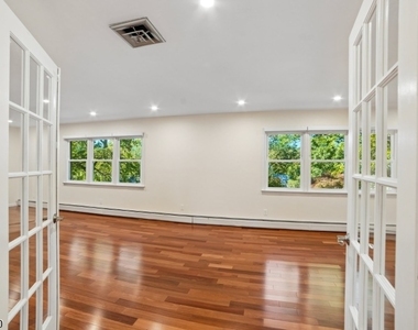24 Speir Dr - Photo Thumbnail 5
