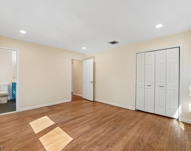 24 Speir Dr - Photo Thumbnail 17