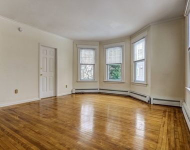 239 Walnut St - Photo Thumbnail 11