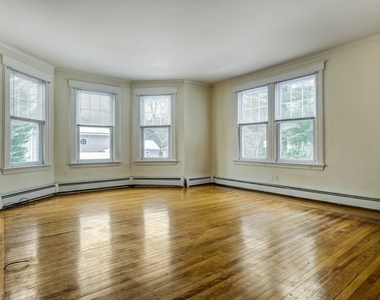 239 Walnut St - Photo Thumbnail 10