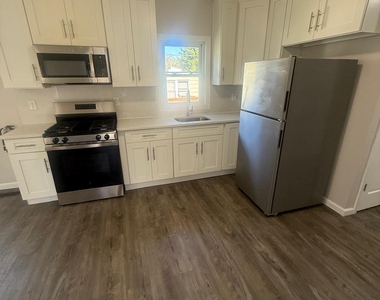 443 Carlisa Drive - Photo Thumbnail 2
