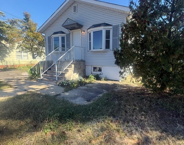 443 Carlisa Drive - Photo Thumbnail 7