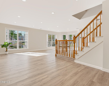 224 Franklin Place - Photo Thumbnail 11