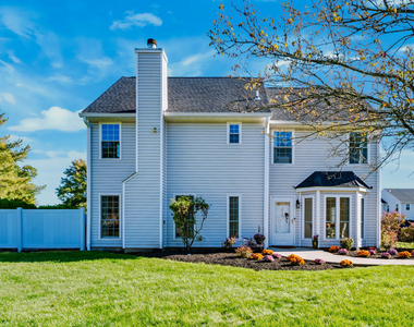 224 Franklin Place - Photo Thumbnail 2