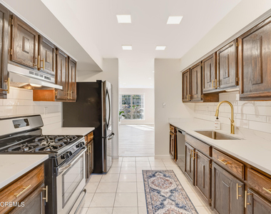 224 Franklin Place - Photo Thumbnail 17