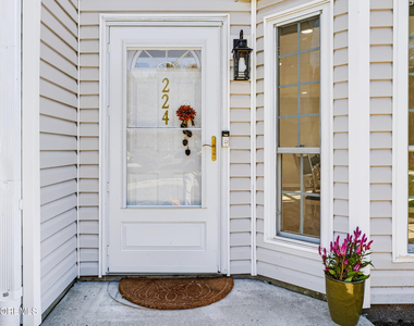 224 Franklin Place - Photo Thumbnail 3