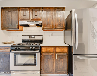 224 Franklin Place - Photo Thumbnail 15