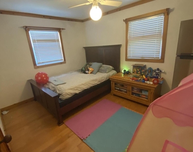 7 Campbell Court - Photo Thumbnail 13