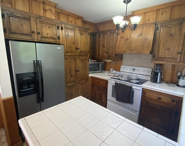 7 Campbell Court - Photo Thumbnail 10