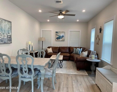 107 Woodland Avenue - Photo Thumbnail 1