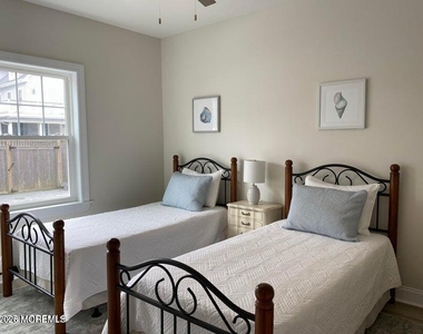 107 Woodland Avenue - Photo Thumbnail 6