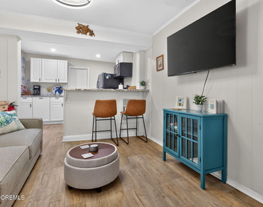 124 Broadway - Photo Thumbnail 4