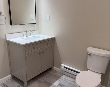 169 Amberly Drive - Photo Thumbnail 7