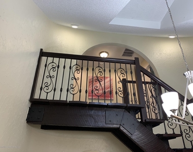 33 Heath Avenue - Photo Thumbnail 9