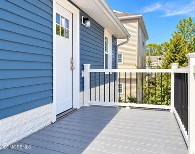 71 Oak Street - Photo Thumbnail 7