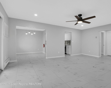 119 Avery Avenue - Photo Thumbnail 6