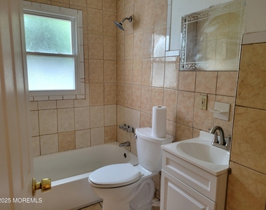 9 Holmes Terrace - Photo Thumbnail 7