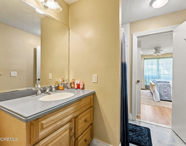 101 Beaumont Court - Photo Thumbnail 14