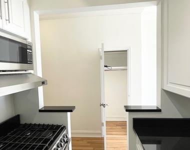 East 83rd Street - Photo Thumbnail 9