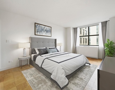 East 75th Street - Photo Thumbnail 1