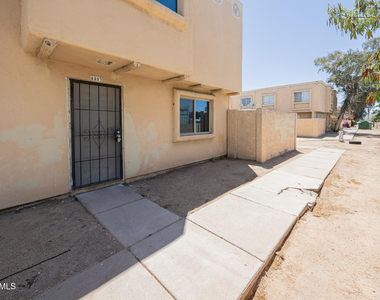 4403 E Riverside Street - Photo Thumbnail 1