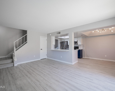 4403 E Riverside Street - Photo Thumbnail 3