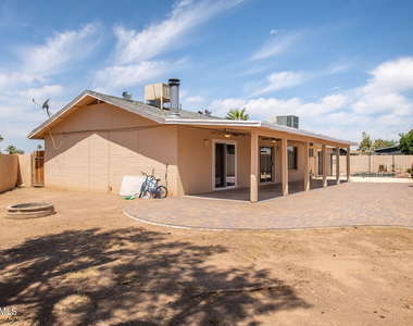4662 W Kings Avenue - Photo Thumbnail 26