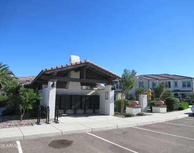 2477 W Market Place - Photo Thumbnail 15