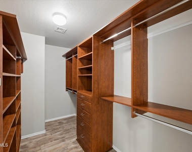 4724 E Preserve Way - Photo Thumbnail 39