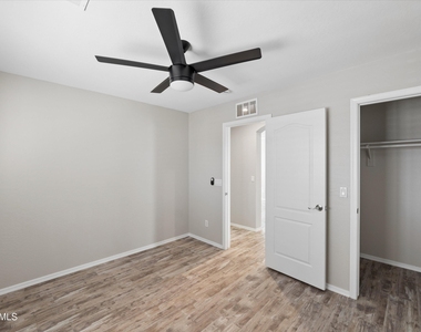 4724 E Preserve Way - Photo Thumbnail 35