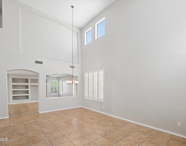 4724 E Preserve Way - Photo Thumbnail 7