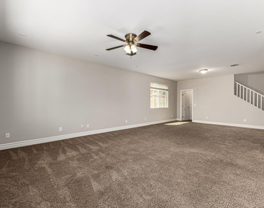 4307 E Yellowstone Place - Photo Thumbnail 17