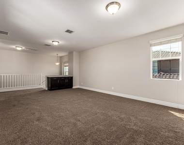 4307 E Yellowstone Place - Photo Thumbnail 43
