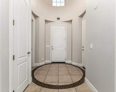 4307 E Yellowstone Place - Photo Thumbnail 9